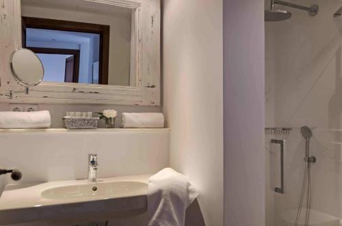 Staycatalina Boutique Aparthotel 4*